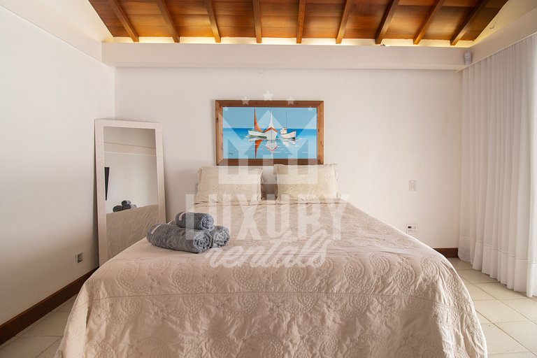Mansão Pé na Areia da Ferradura Por Luxury Rentals