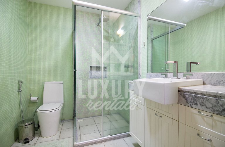 Mansão Pé na Areia da Ferradura Por Luxury Rentals