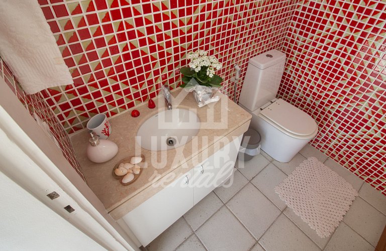 Mansão Pé na Areia da Ferradura Por Luxury Rentals