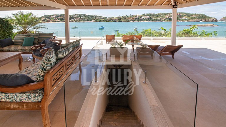 Mansão Pé na Areia da Ferradura Por Luxury Rentals