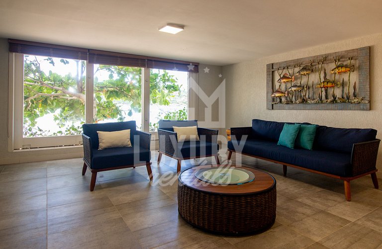 Mansão Pé na Areia da Ferradura Por Luxury Rentals