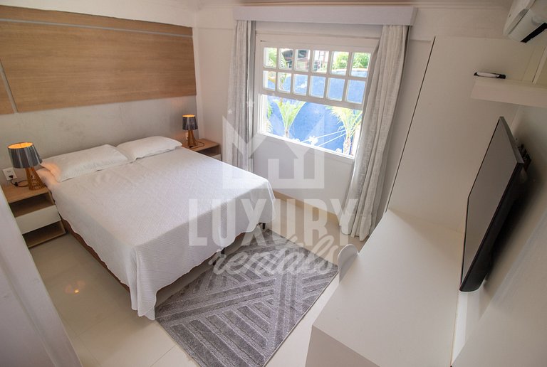 Bela Casa próximo a Praia de Manguinhos Por Luxury Rentals