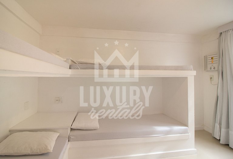 Bela Casa próximo a Praia de Manguinhos Por Luxury Rentals