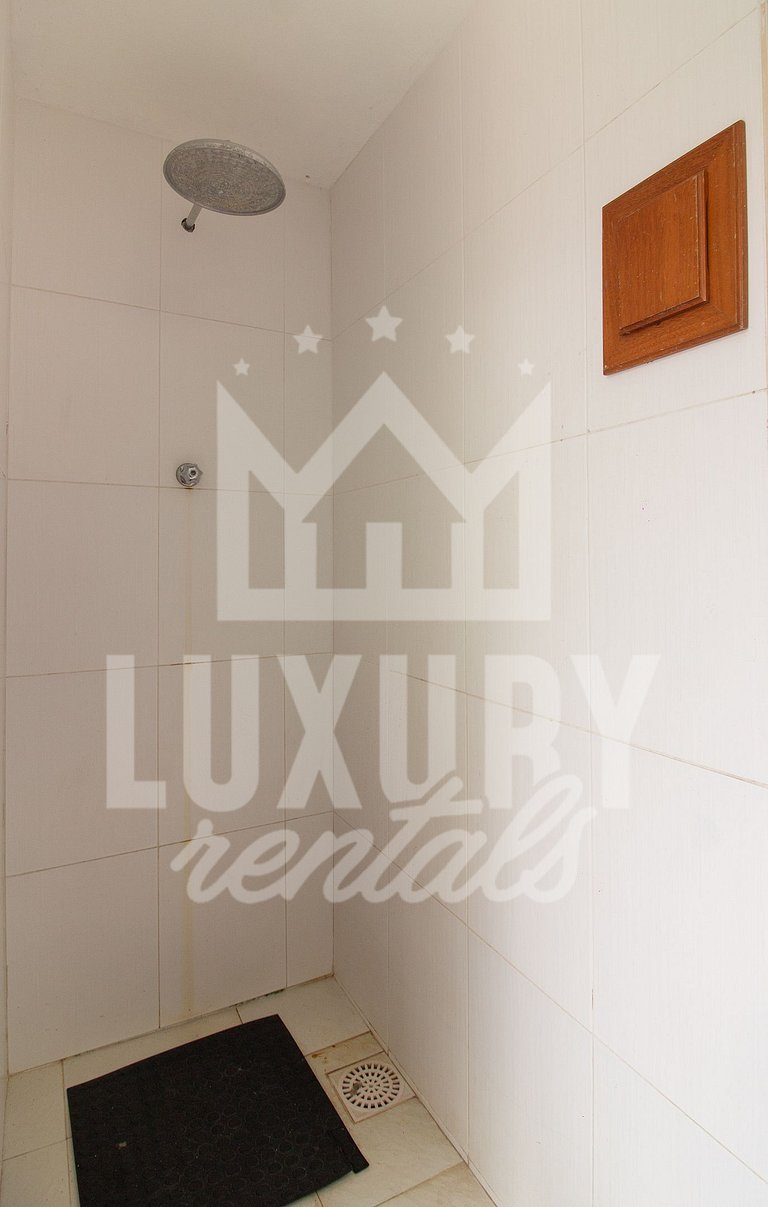 Bela Casa próximo a Praia de Manguinhos Por Luxury Rentals