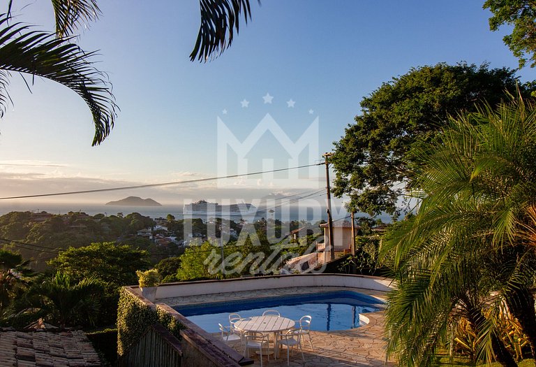 Contato com a Natureza, Vista para o Oceano e Seis Quartos P