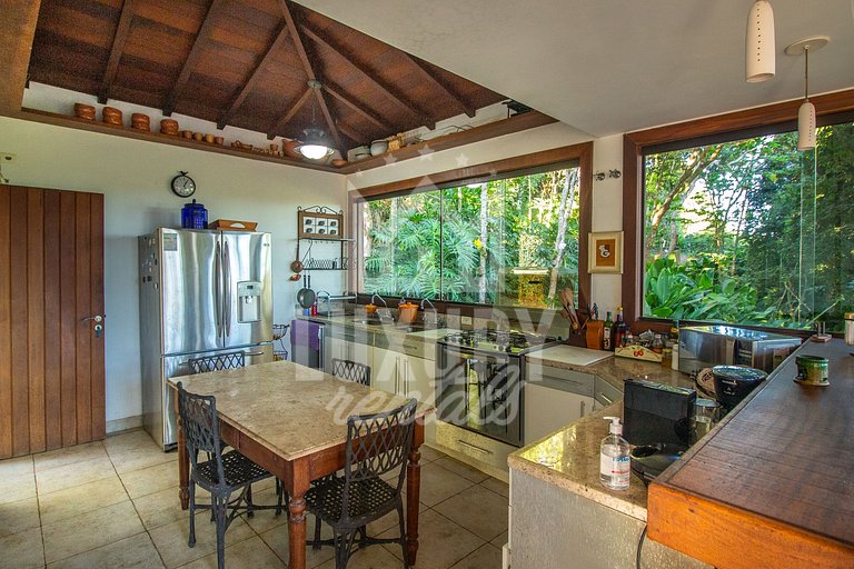 Contato com a Natureza, Vista para o Oceano e Seis Quartos P