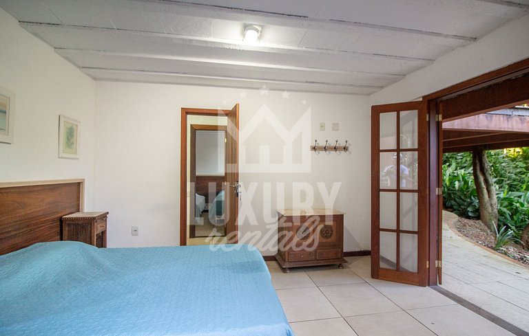 Contato com a Natureza, Vista para o Oceano e Seis Quartos P