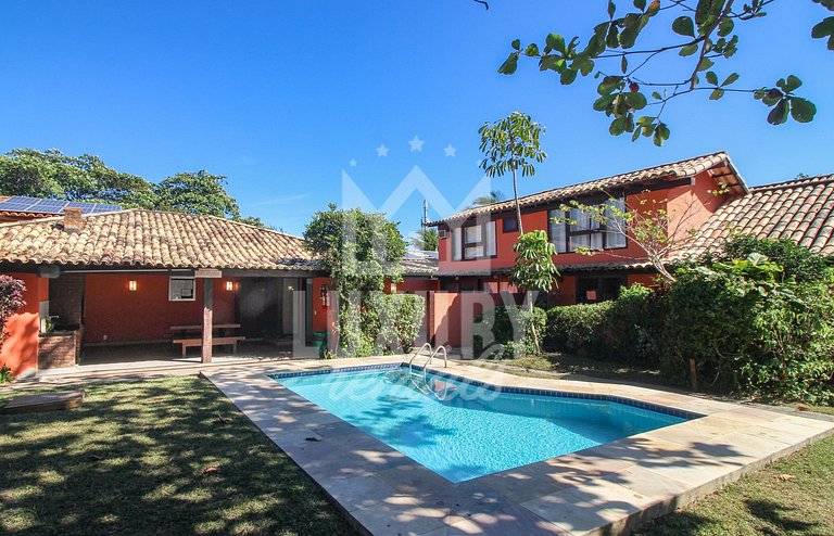 Casa em Condomínio Beira Mar por Luxury Rentals