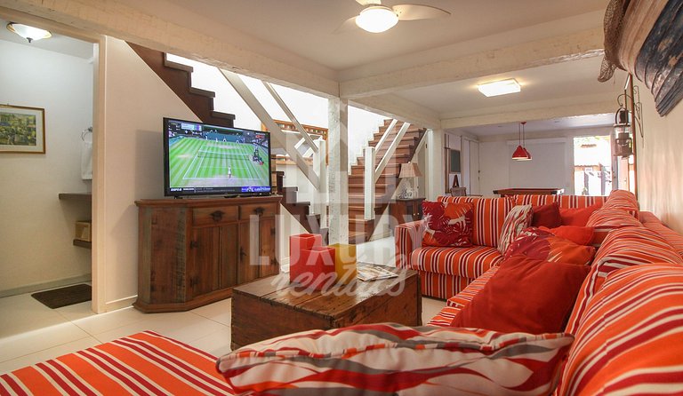 Casa em Condomínio Beira Mar por Luxury Rentals