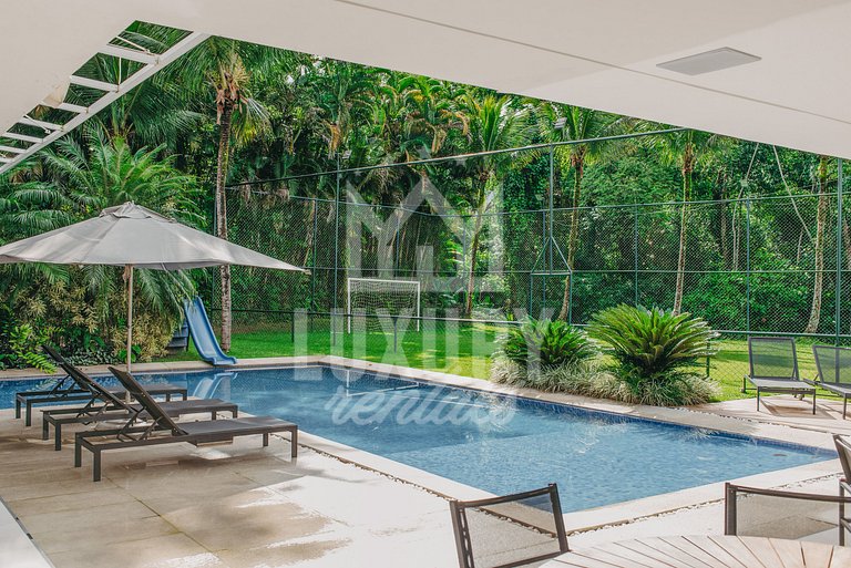 Imponente Mansão em Angra dos Reis por Luxury Rentals