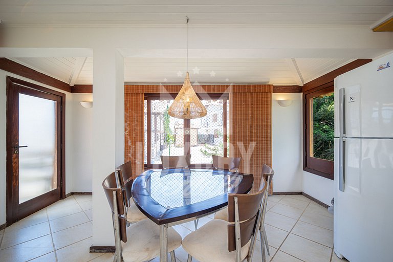 Casa em Condomínio com Acesso a Praia de Geribá