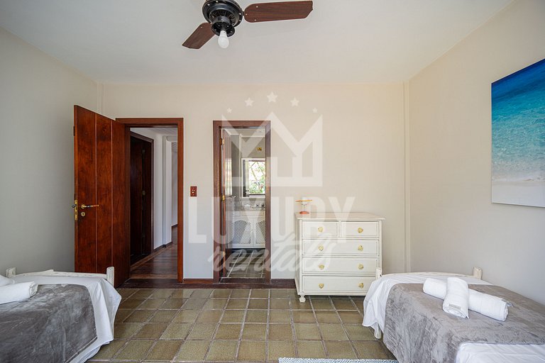 Casa em Condomínio com Acesso a Praia de Geribá