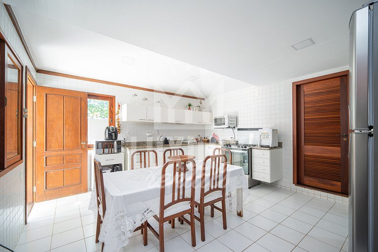 Casa com Cinco Suítes em Geribá por Luxury Rentals