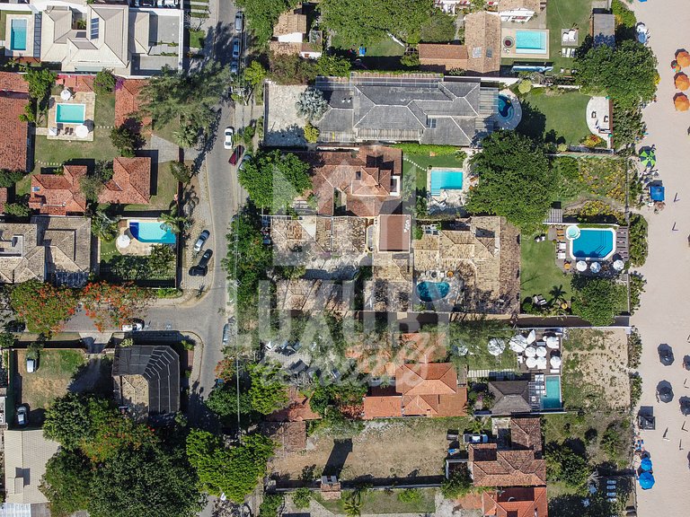 Casa com Cinco Suítes em Geribá por Luxury Rentals