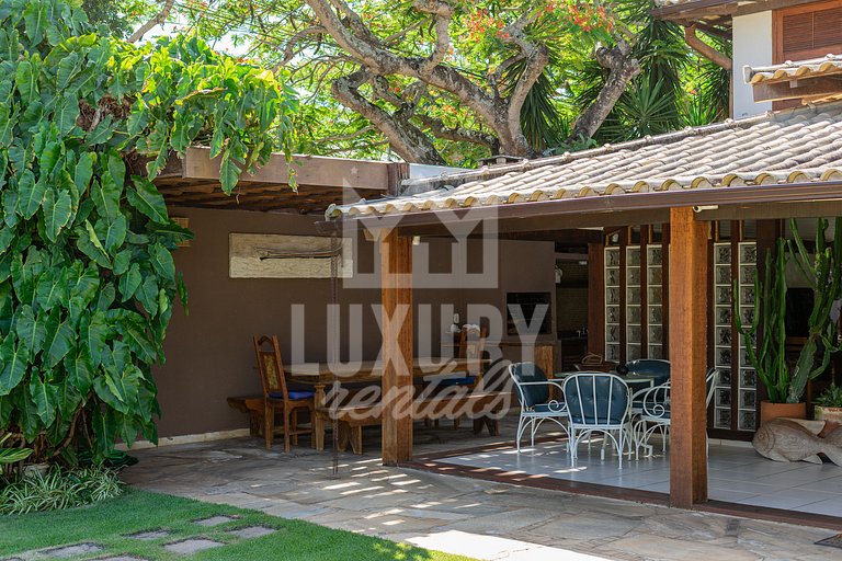 Casa com Cinco Suítes em Geribá por Luxury Rentals