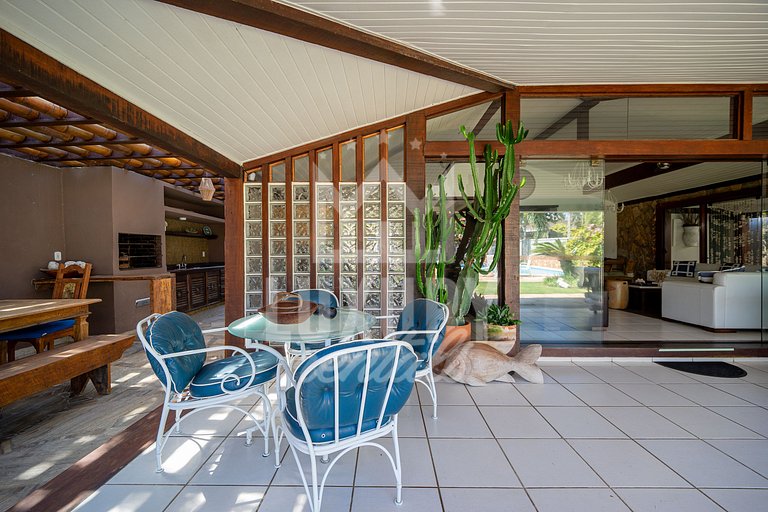 Casa com Cinco Suítes em Geribá por Luxury Rentals