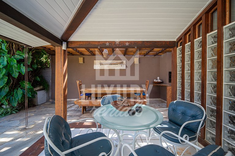 Casa com Cinco Suítes em Geribá por Luxury Rentals