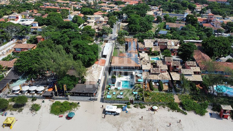 Mansão Pé na Areia com Dez Suítes em Geribá