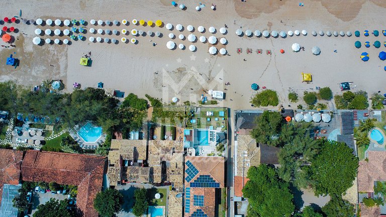Mansão Pé na Areia com Dez Suítes em Geribá