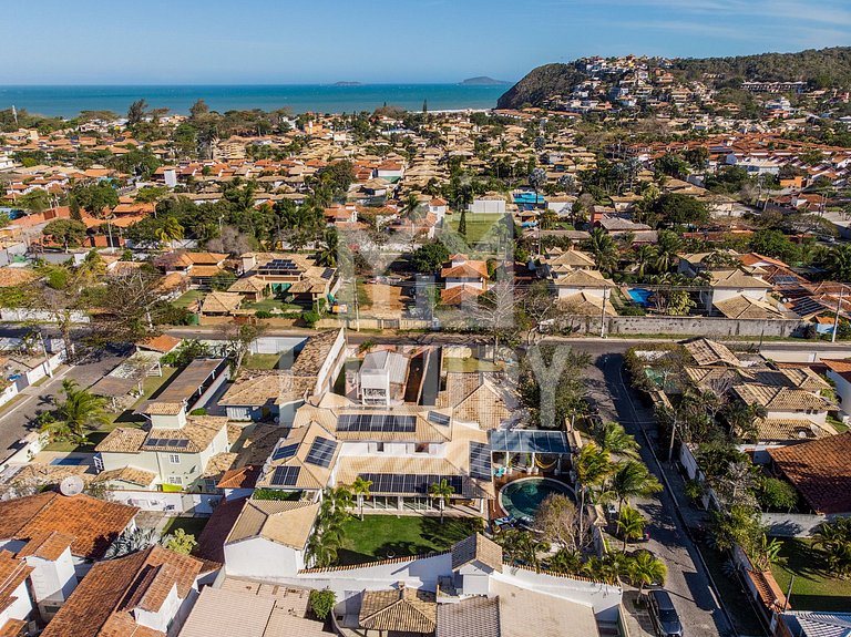 Mansão de Cinco Suítes próximo a Praia de Geribá por Luxury