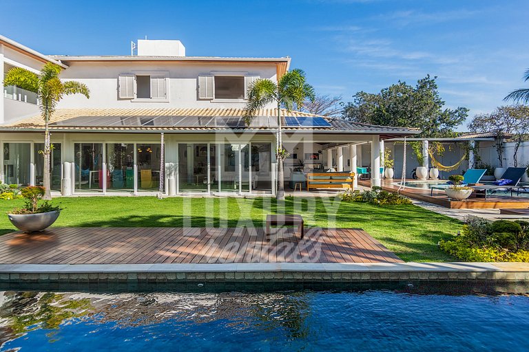 Mansão de Cinco Suítes próximo a Praia de Geribá por Luxury