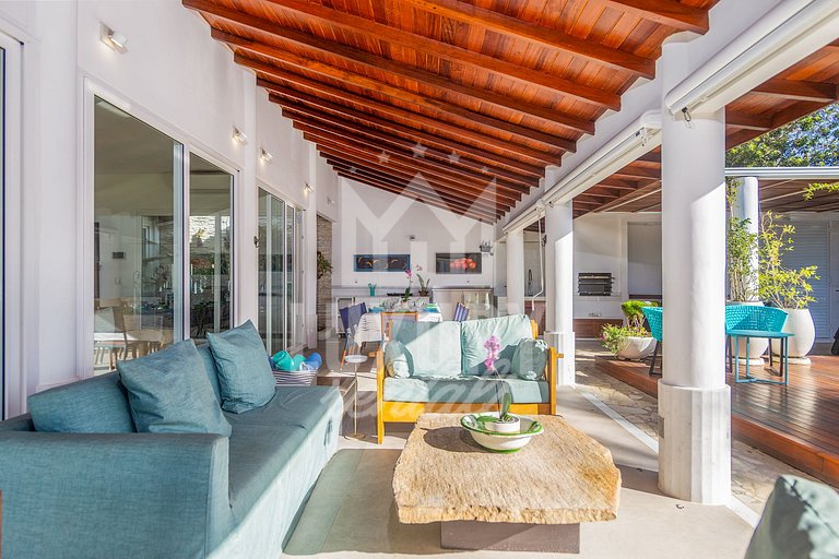 Mansão de Cinco Suítes próximo a Praia de Geribá por Luxury