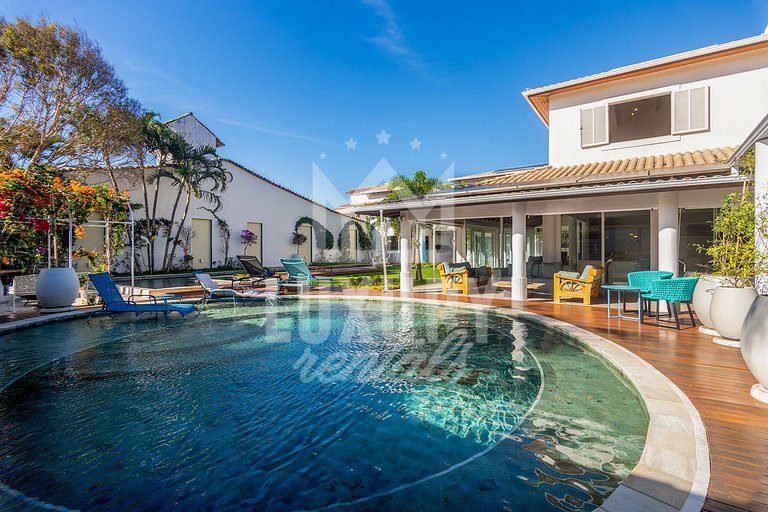 Mansão de Cinco Suítes próximo a Praia de Geribá por Luxury