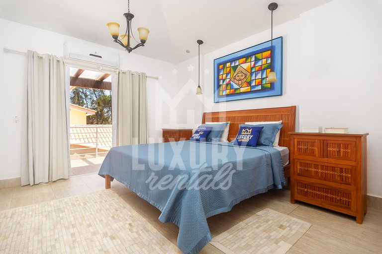 Mansão Pé na Areia da Praia de Geribá com Seis Suítes Por Lu