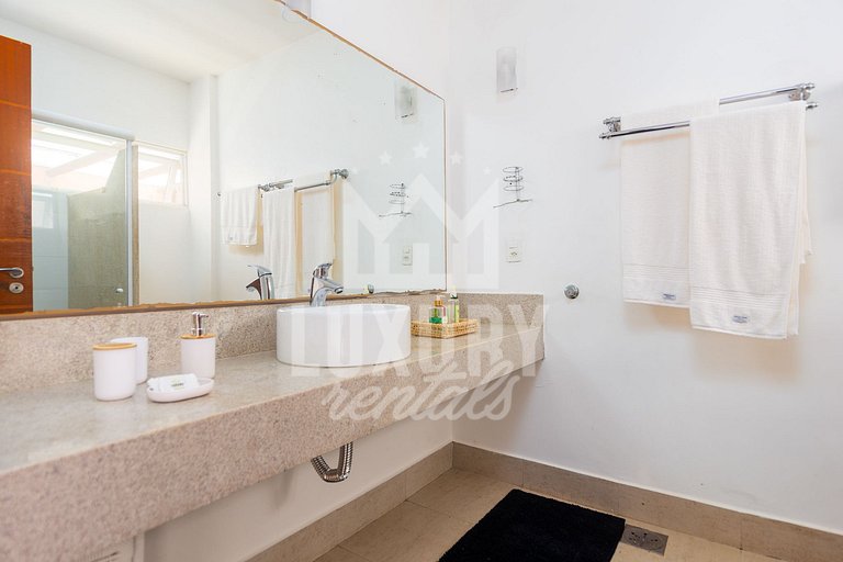 Mansão Pé na Areia da Praia de Geribá com Seis Suítes Por Lu