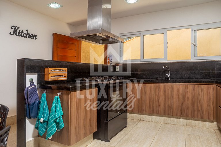 Mansão Pé na Areia da Praia de Geribá com Seis Suítes Por Lu