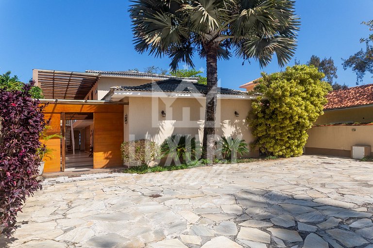 Mansão Pé na Areia da Praia de Geribá com Seis Suítes Por Lu