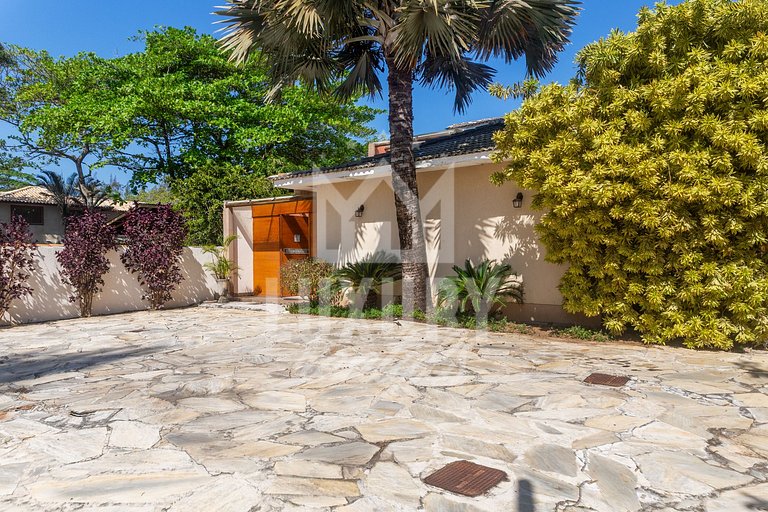 Mansão Pé na Areia da Praia de Geribá com Seis Suítes Por Lu