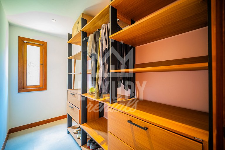 Refúgio de Luxo com Vista para as Montanhas