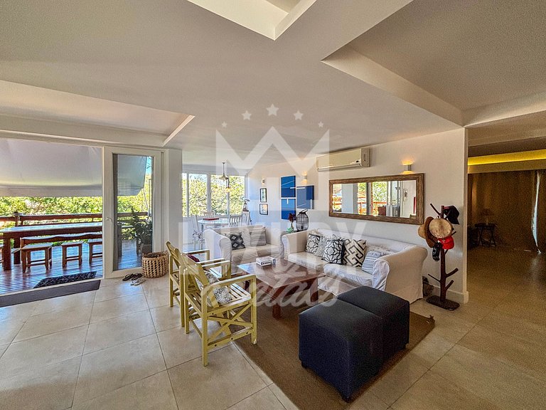 Casa em Condomínio com Acesso Direto à Geribá