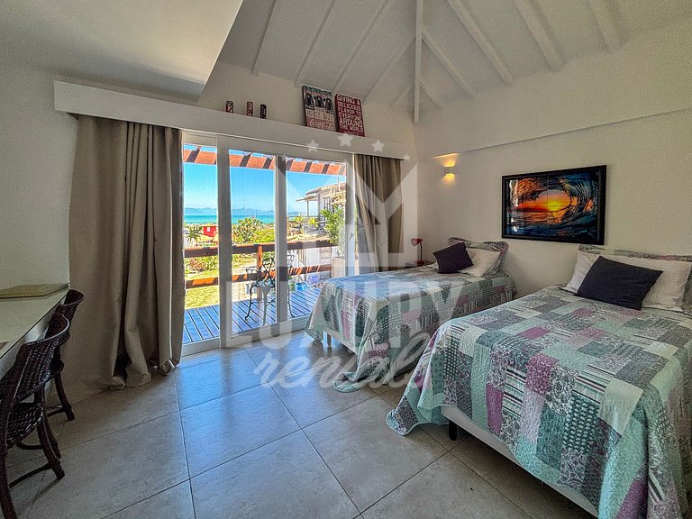 Casa em Condomínio com Acesso Direto à Geribá