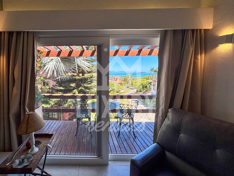 Casa em Condomínio com Acesso Direto à Geribá