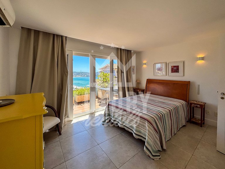 Casa em Condomínio com Acesso Direto à Geribá