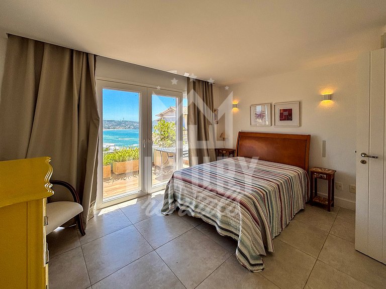 Casa em Condomínio com Acesso Direto à Geribá