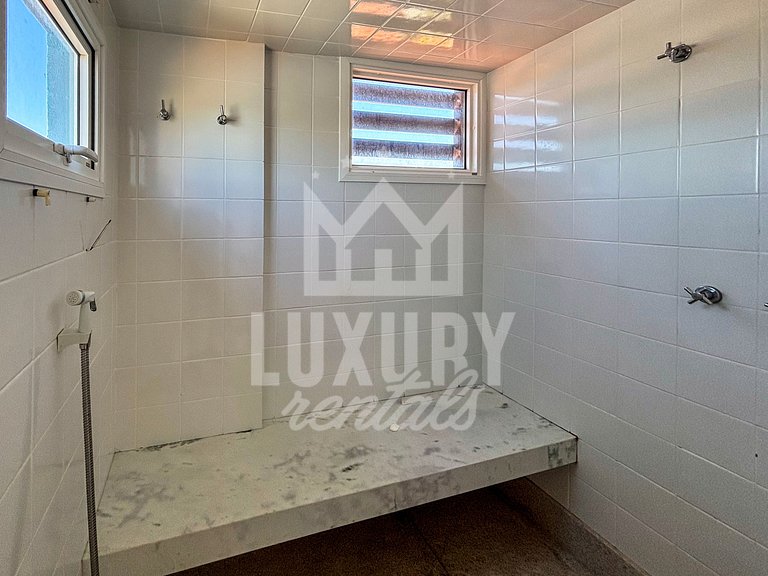 Casa em Condomínio com Acesso Direto à Geribá