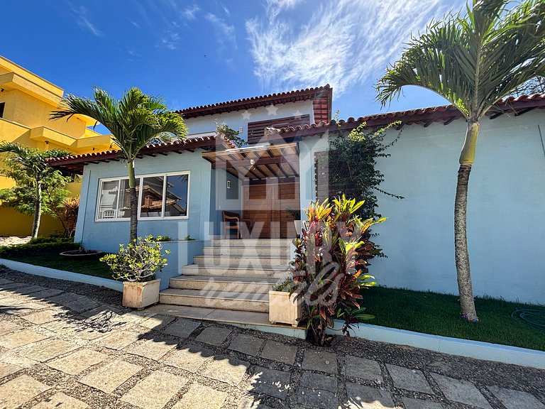 Casa em Condomínio com Acesso Direto à Geribá