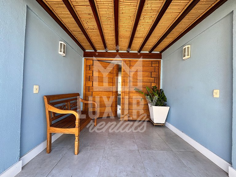 Casa em Condomínio com Acesso Direto à Geribá