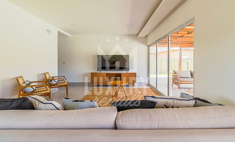 Casa Luxo com 4 suítes e piscina-Centro de Búzios