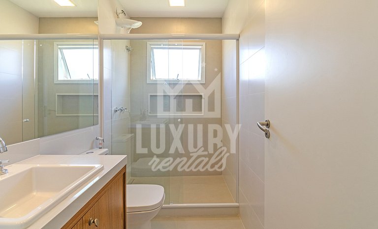 Casa Luxo com 4 suítes e piscina-Centro de Búzios