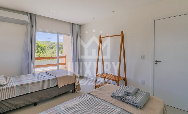 Casa Luxo com 4 suítes e piscina-Centro de Búzios