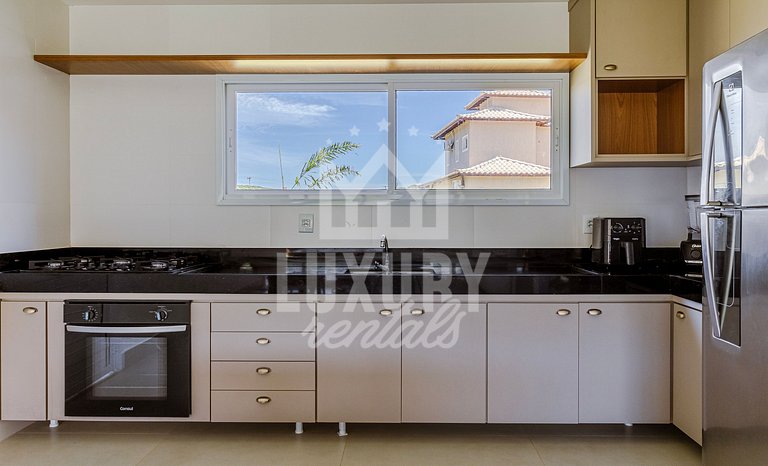 Casa Luxo com 4 suítes e piscina-Centro de Búzios