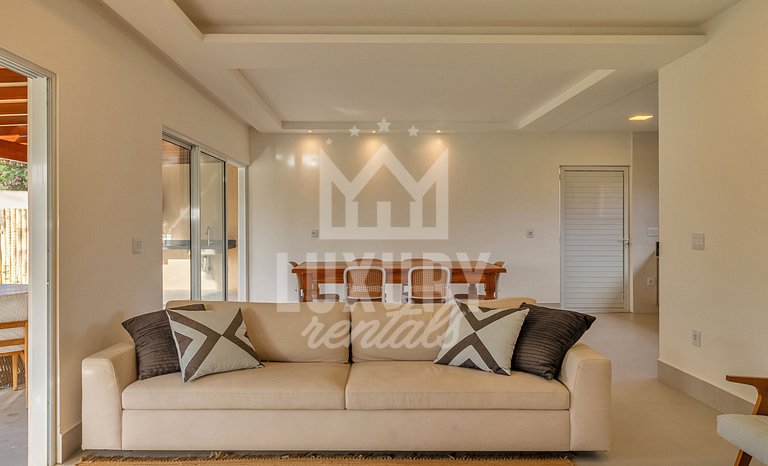 Casa Luxo com piscina no centro de Búzios