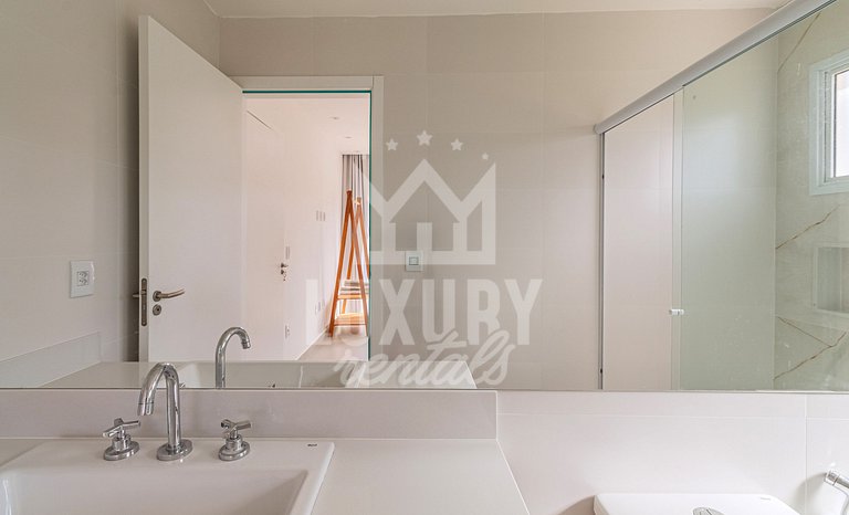 Casa Luxo com piscina no centro de Búzios