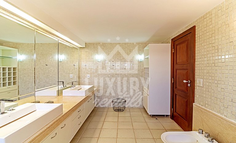 Luxo na Areia com Academia por Luxury Rentals