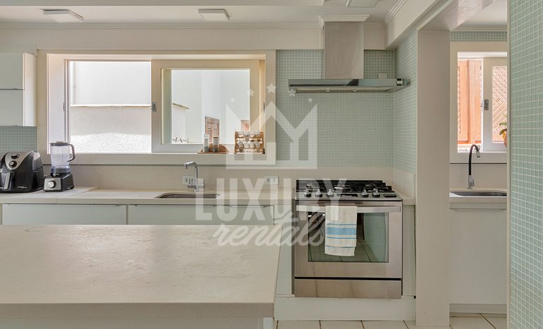 Luxo na Areia com Academia por Luxury Rentals