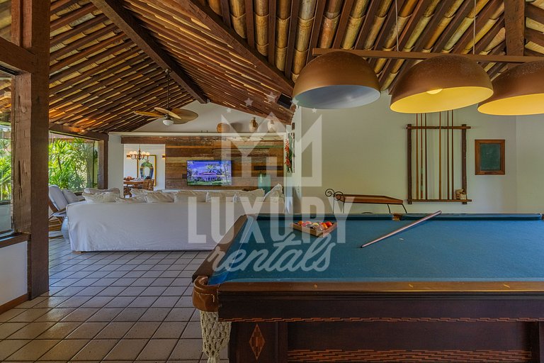 Casa de Luxo Seis Suítes na Ferradurinha